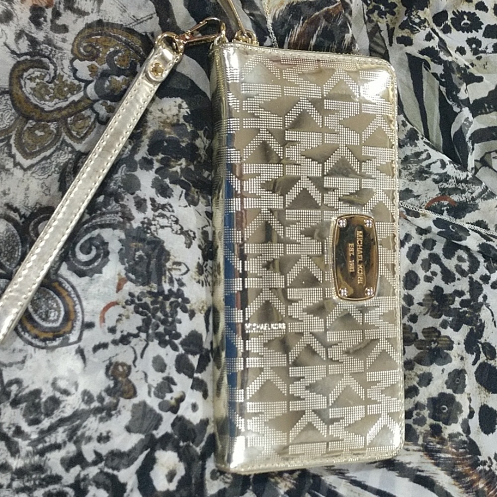 Micheal Kors Wallet